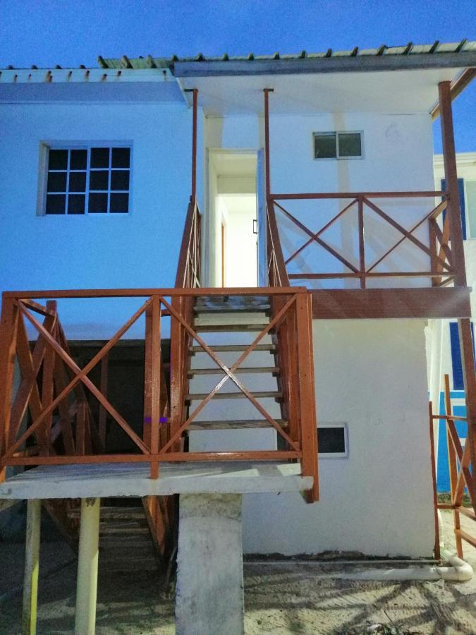 Miss Bassy'S Lodging Hotel San Andrés Buitenkant foto