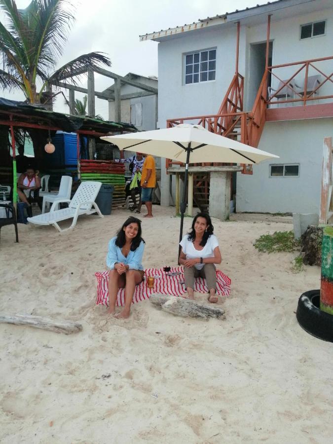 Miss Bassy'S Lodging Hotel San Andrés Buitenkant foto